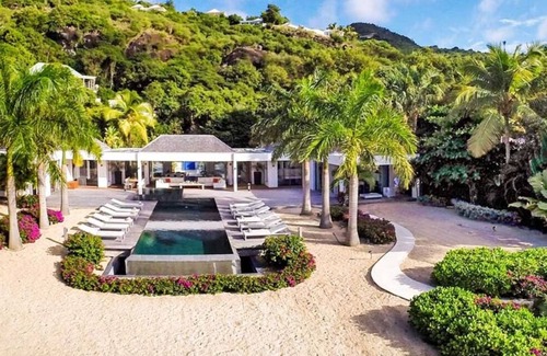 Anse de Lorient Villa | Villa Palm Beach | Beach Front - Located in Exquisite Lorient Beach with Private Pool