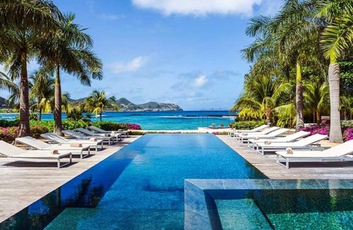 Anse de Lorient Villa | Villa Palm Beach | Beach Front - Located in Exquisite Lorient Beach with Private Pool