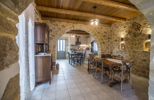 Kamara Kalidonias Villa | Villa Panareti, A beautiful villa in a peaceful setting for total relaxation
