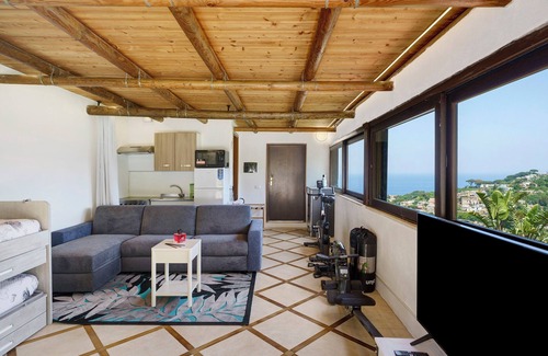 Casamicciola Terme Villa | Villa 'Panorama Isola Di Ischia' with Sea View, Wi-Fi and Air Conditioning