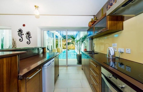 Xaghra Apartment | Villa Panorama - Luxury Villa with Indoor and Outdoor Pools