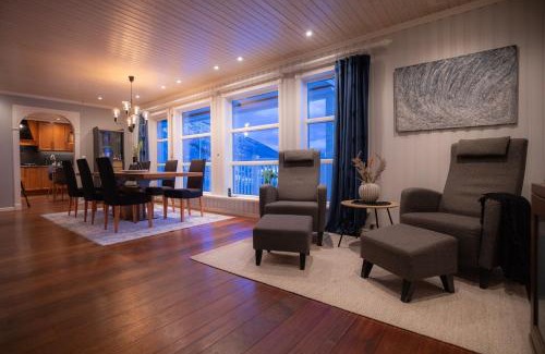 Karlsy Villa | Villa panorama view Hessfjord