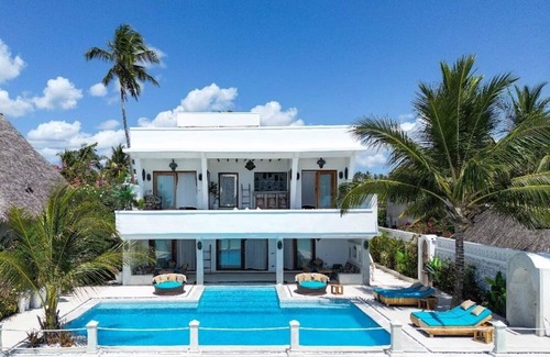 Jambiani Villa | VILLA PARADIS by CASA PARADIS 3-Bedroom Ground Floor Beach Villa