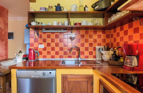 Sajini Villa | Villa Parun With heated pool, EV friendly -Your private Shelter From City Crowds