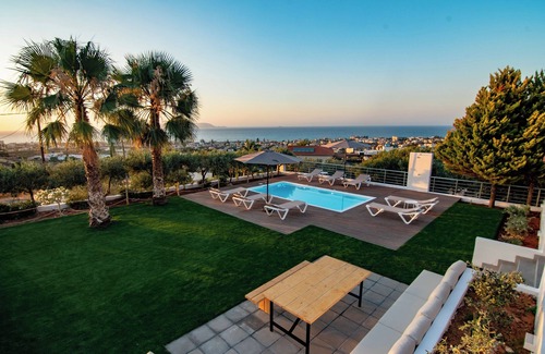 Kokkini Chani Villa | VILLA PELAGOS VIEW,PRIVATE POOL,4 BEDROOM, 5 min from the beach!