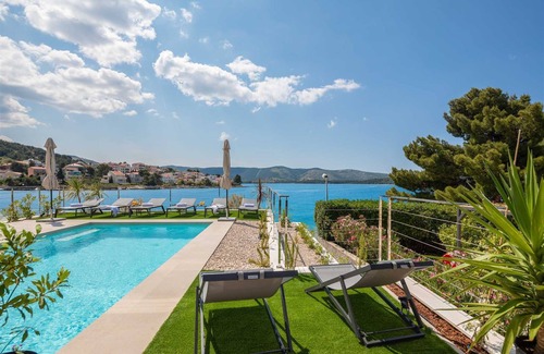 Zaboric Villa | Villa Pepera with amazing sea view and heated pool