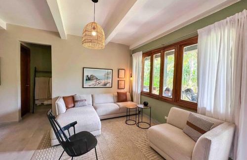 Las Escobas del Venado House | Villa Perla A Surfer's Dream
