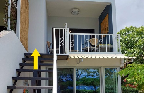 Playa Ocotal Apartment | Villa Perla ~ Beachfront getaway for two at Los Almendros de Ocotal.