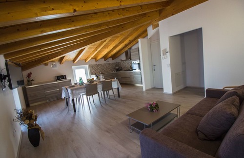 Domaso Villa | 'Villa Perla del Lago': breathtaking views swimming pool, max. 14 people