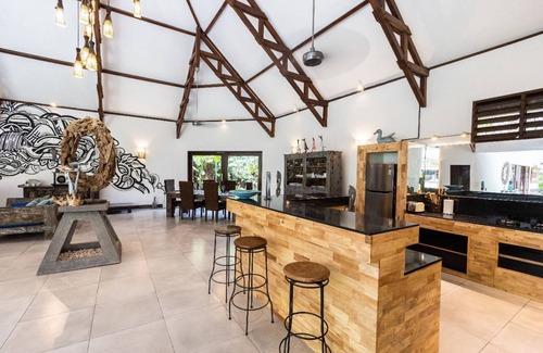 Umalas Villa | Villa Permata Art - Relaxing Tropical Oasis between Canggu & Seminyak