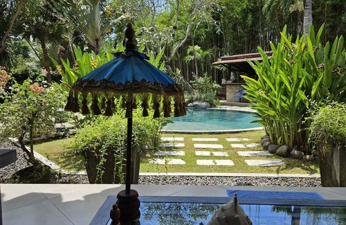 Umalas Villa | Villa Permata Art - Relaxing Tropical Oasis between Canggu & Seminyak