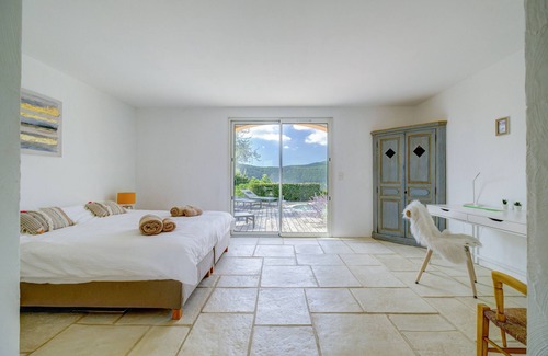 Bagnols-en-Foret House | VILLA PEROL, BETWEEN SEA AND MOUNTAIN