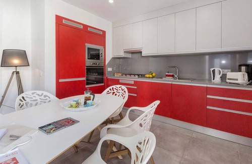 Areias de Sao Joao Villa | Villa 'Petala' with Private Pool, Wi-Fi and Air Conditioning