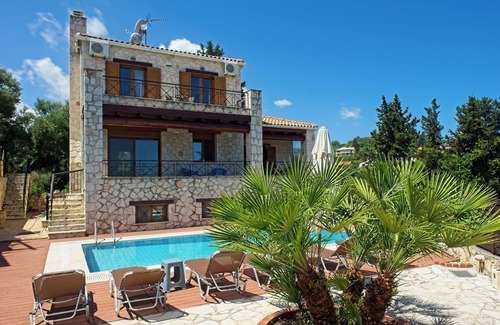 Tragaki Villa | Villa Petalouda Stunning Villa in Zakynthos
