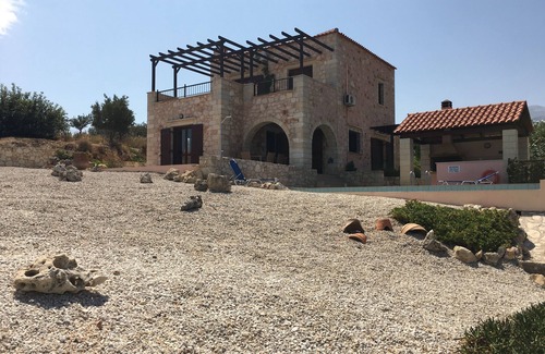Makhairoi Villa | Villa Petra -Fantastic Sea and Mountain Views, High speed internet in all rooms