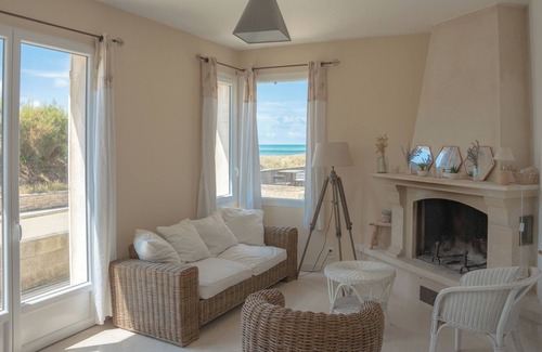 Portbail Villa | Villa " Pieds Dans L'eau " 10 Personnes