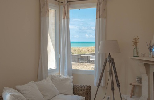 Portbail Villa | Villa " Pieds Dans L'eau " 10 Personnes