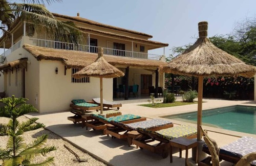Mbour Villa | Villa Pieds Dans L'eau Avec vue Exceptionnelle sur L'océan et Piscine Privée