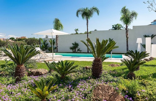 Marausa Villa | Villa Pigna Bianca - Luxury Villa with private swimming pool in Marausa, Sicily.