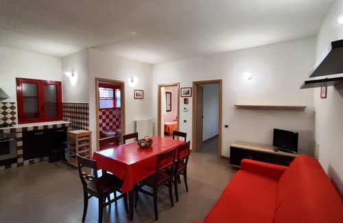 Vieste Villa | Villa Pizzomunno, small villa in Vieste with direct access to the sandy beach.