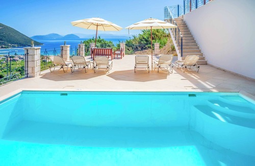 Evgiros Villa | Villa Ponti - Three Bedroom Villa, Sleeps 6
