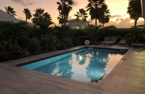 Saint-Francois House | Villa + pool near the beach of clear grapes and the golf of ST FRANCOIS