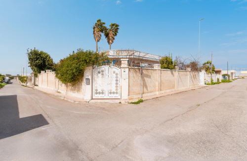Torre Chianca House | Villa Poseidone by BarbarHouse