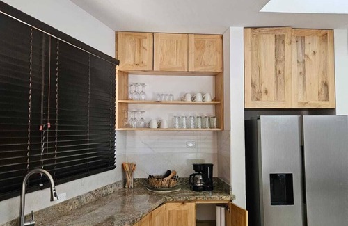 Coco Villa | Villa Praga Modern beach house on the seafront