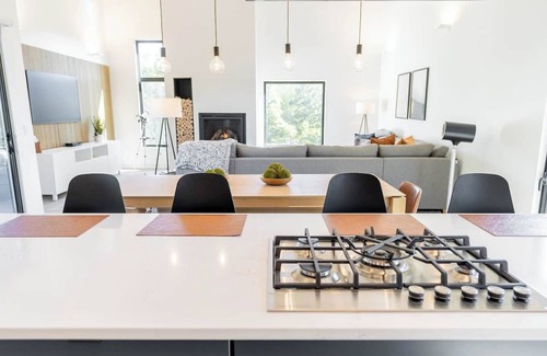 Logan Villa | Villa Prairie at Hugga In the Hills -Sleeps 6