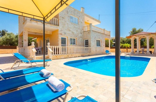 Prodromi Villa | Villa Prodromi: Large Private Pool, A/C, WiFi