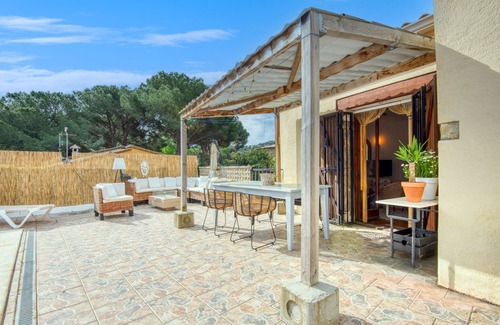 Calonge Ski Chalet | Villa Pura vida - One-story house with pool and air conditioning