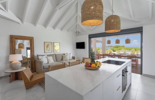 Rambaud Villa | Villa Pure - Waterfront property with water access, swimming pool, AC & kayaks