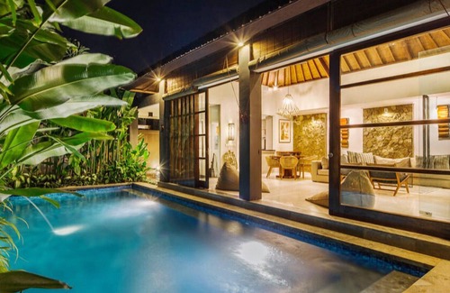 Petitenget Villa | Villa Ria Seminyak- private villa in a great location close to Potatohead