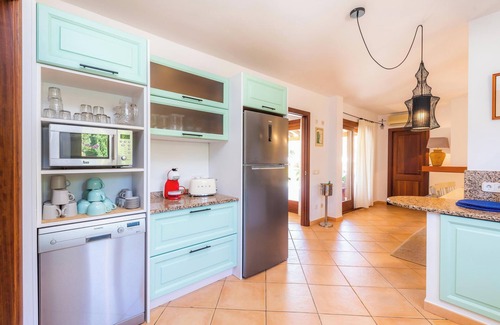 Portocolom Villa | Villa 'Rico' with Mountain View, Pool & Wi-Fi