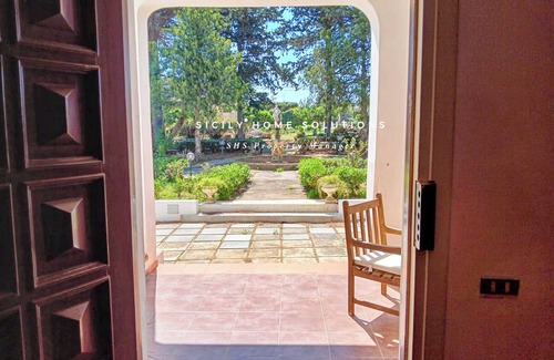 Trappeto Villa | Villa Rita with shared pool 200 meters from the sea By Sicily Home Solutions
