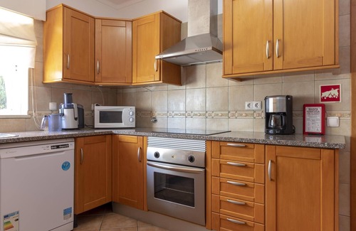 Vale de Centianes Villa | Villa Rocha, Family villa, Near Ocean, Pool & BBQ