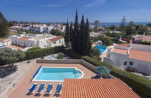 Vale de Centianes Villa | Villa Rocha, Family villa, Near Ocean, Pool & BBQ