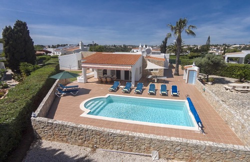Vale de Centianes Villa | Villa Rocha, Family villa, Near Ocean, Pool & BBQ