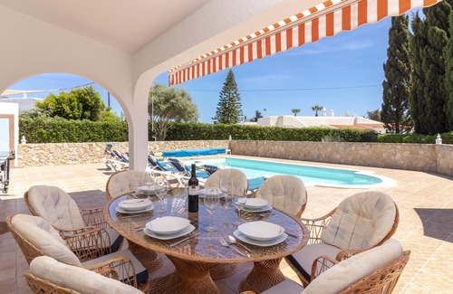 Vale de Centianes Villa | Villa Rocha, Family villa, Near Ocean, Pool & BBQ