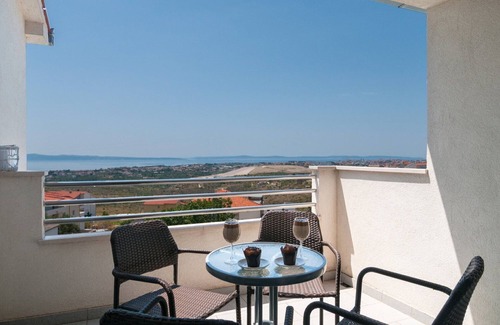 Mravince Villa | Villa Roko with private heated pool and hot tub