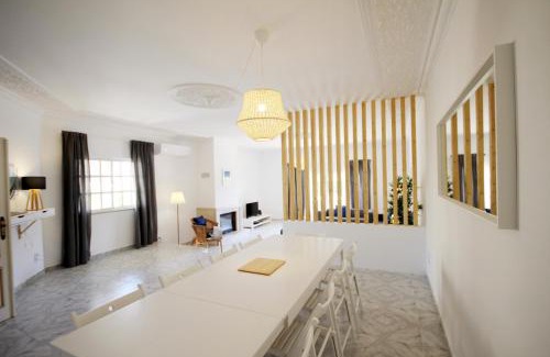 Praia da Rocha Villa | Villa Rosa B by amcf