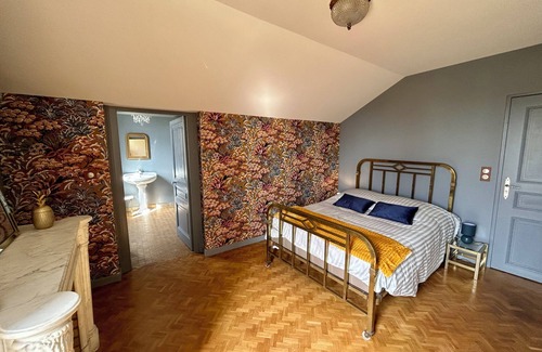 Auvergne-Rhone-Alpes Other | Villa Rose, a manor house in the Monts du Lyonnais
