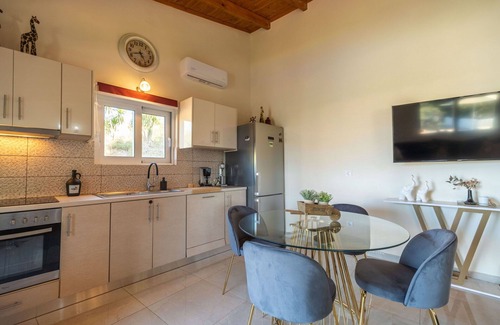 Mathes Villa | Villa Rose - Villa 1,5 km from the sea in Crete