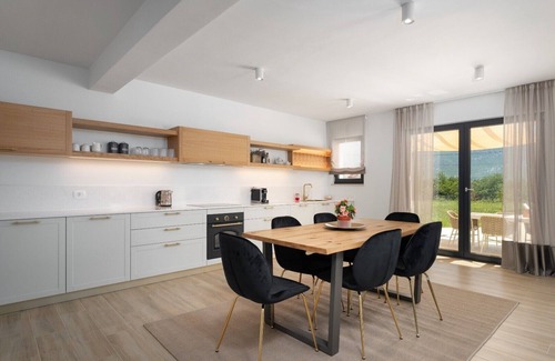 Krsan Villa | Villa Roti with Pool and Sauna