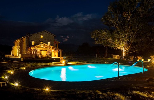 San Brizio Villa | Villa Rovicciano, sleeps up 20. Luxury, heatable pool, lift, breakfast included