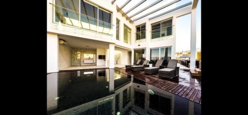 Eilat Villa | Villa Royal Comfort - Top Holiday Resort HEATED Pool & Jucuzzi רק משפחות !