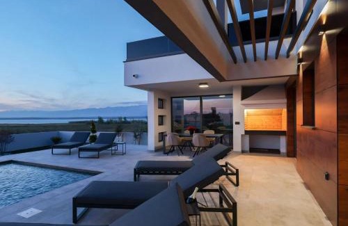 Nin Villa | Villa Royal Sands