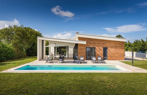 Prkacini Villa | Villa Sama - Beautiful modern built villa with pool in Central Istria