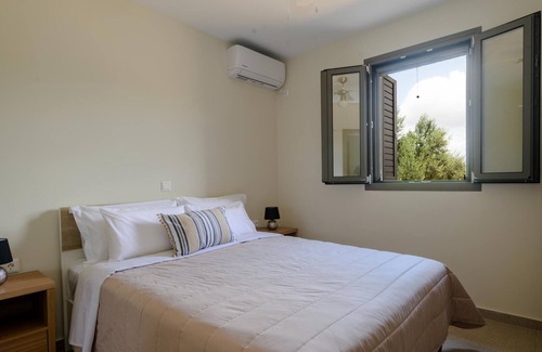 Pylos-Nestoras Villa | Villa Santa Marina by Modone Villas