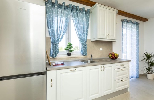 Milohnici Cabin | Villa Sara- Holidays must be simply perfect!